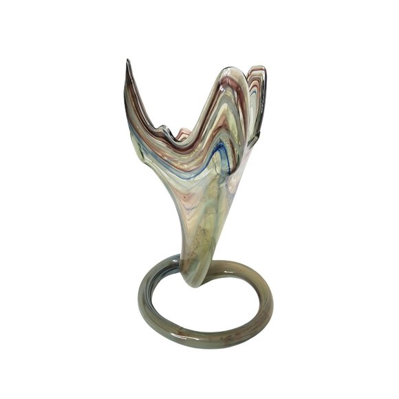 Vintage Sooner Art Glass Triangle Shaped Flared Vase with Coiled Base - Picture 4 of 4